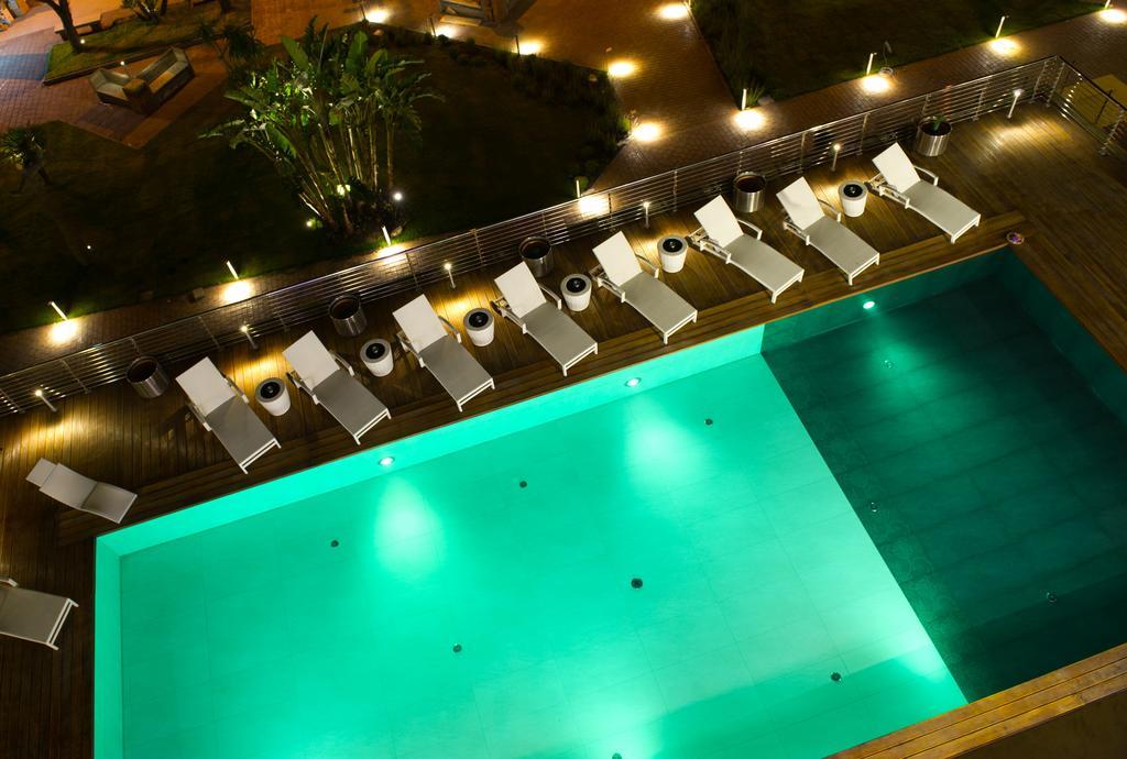 Main Palace Hotel Рокалумера Екстериор снимка