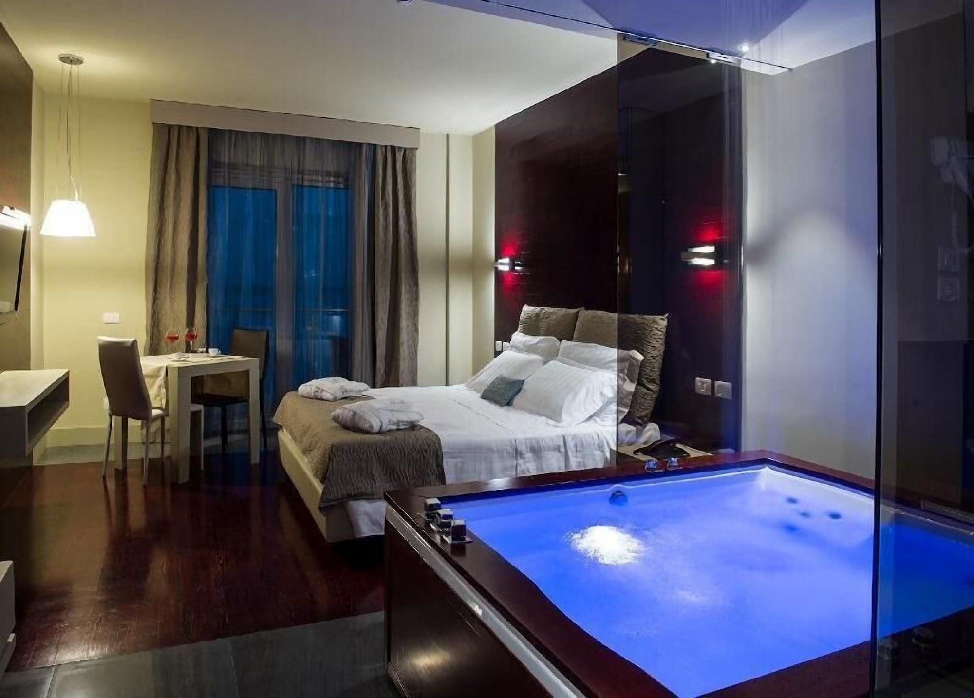 Main Palace Hotel Рокалумера Екстериор снимка